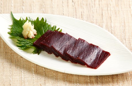 【冷凍】刺身用鯨肉（ミンク鯨赤肉1級品）